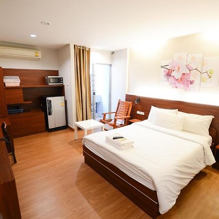 Thaiphiphat House กรุงเทพมหานคร ภายนอก รูปภาพ