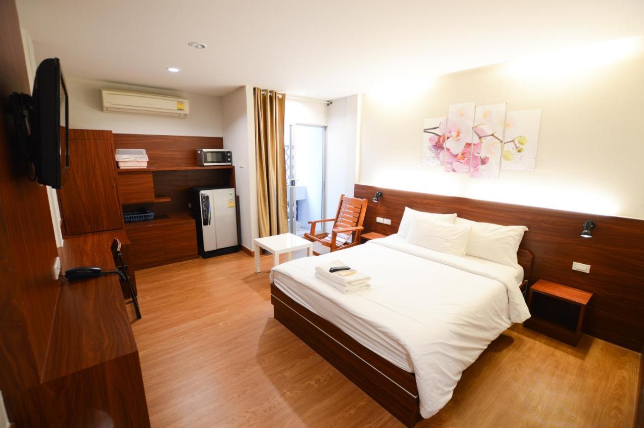 Thaiphiphat House กรุงเทพมหานคร ภายนอก รูปภาพ