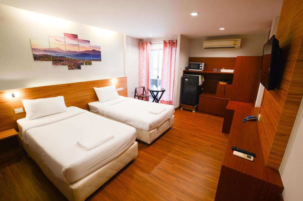 Thaiphiphat House กรุงเทพมหานคร ภายนอก รูปภาพ